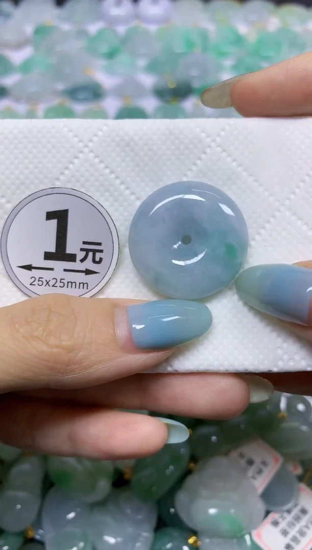 翡翠未镶嵌颈饰天然翡翠A货