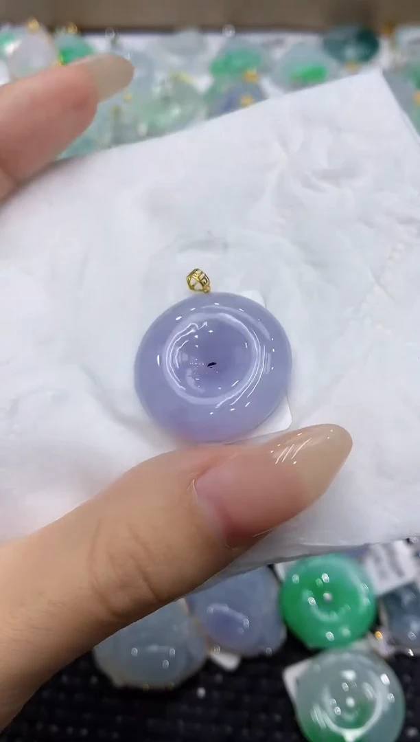 颈饰18K金镶嵌翡翠111111111111