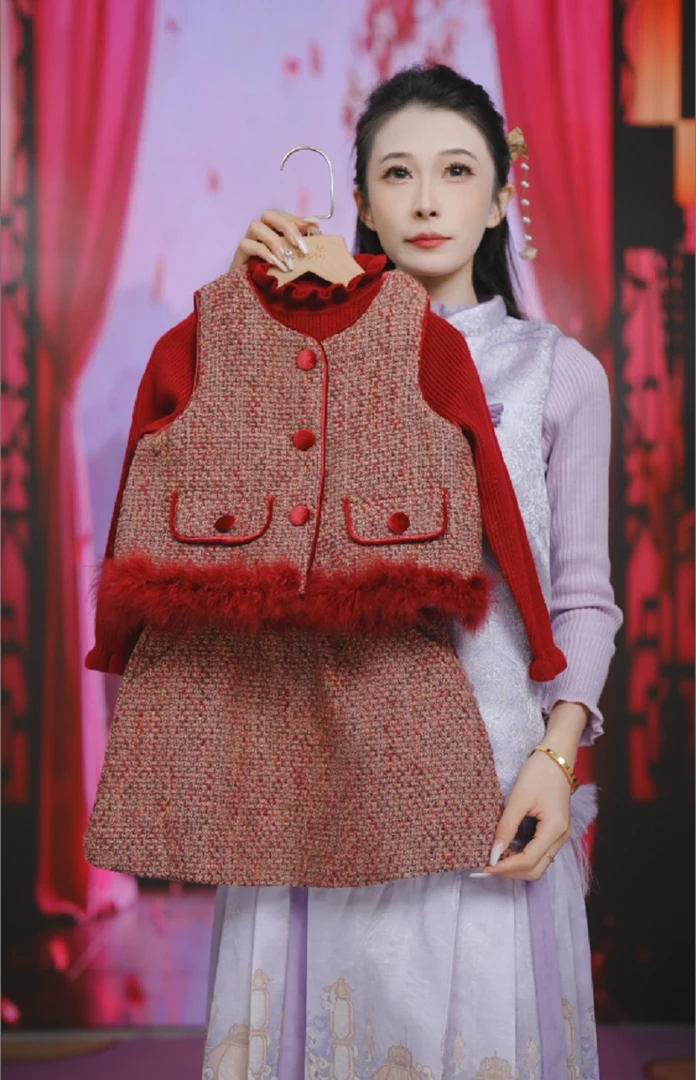 汪小荷2025冬季新汉女童汉服中国风中式小香风红色三件套F54036