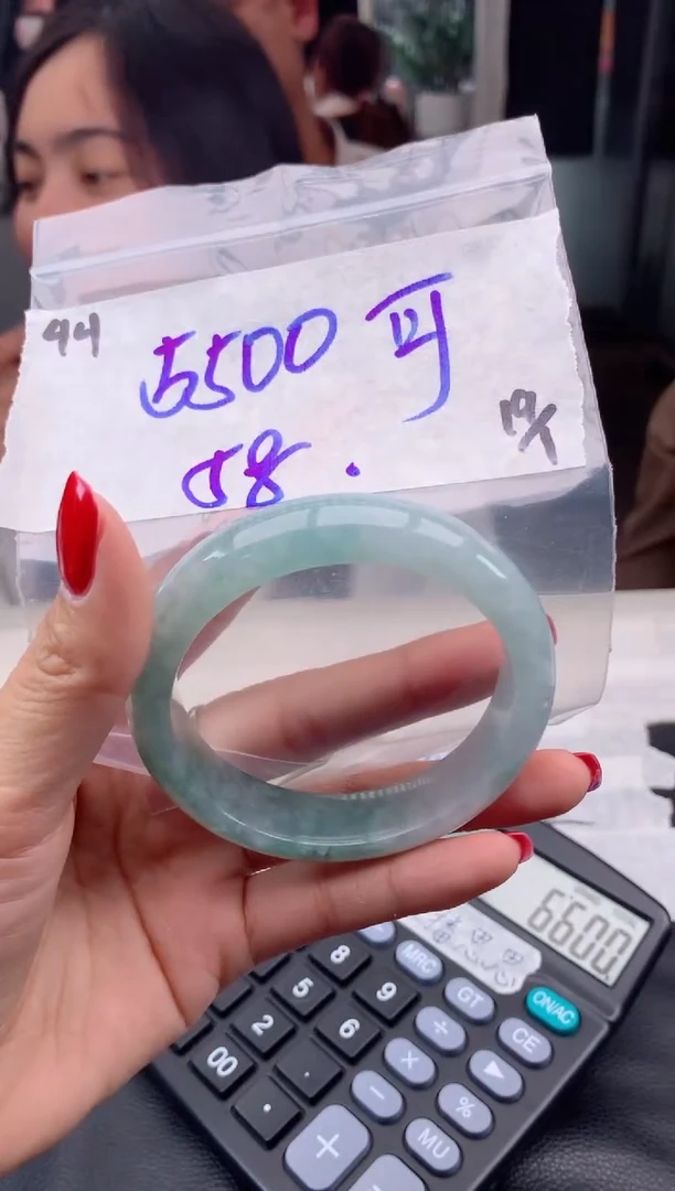 【闪购商品】定制翡翠未镶嵌44毛货需精细抛光手镯多样性拍一发一