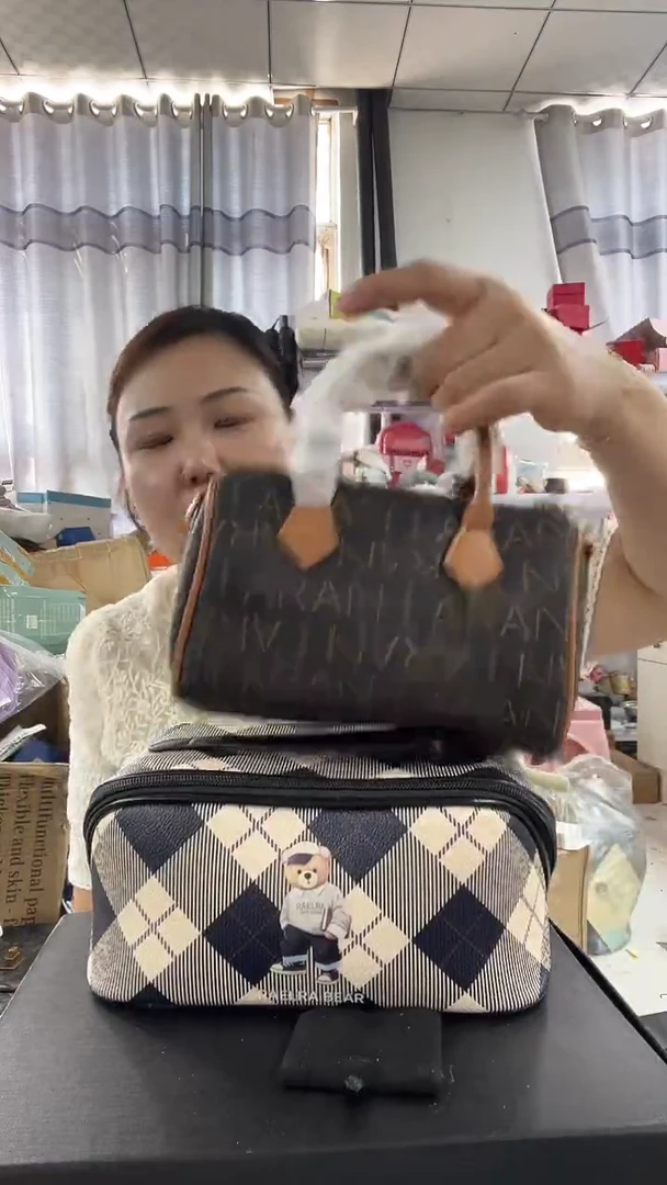 牦牛剖层皮革琪琪女包店超好看发图片款