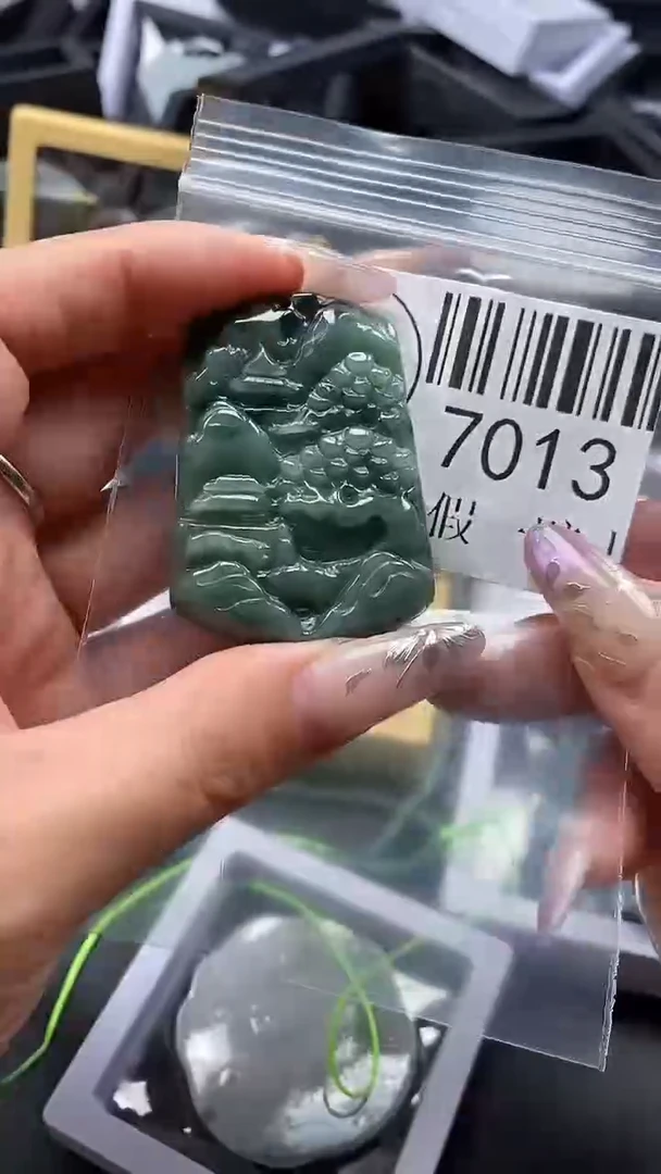 吊坠(不含链)未镶嵌翡翠7013