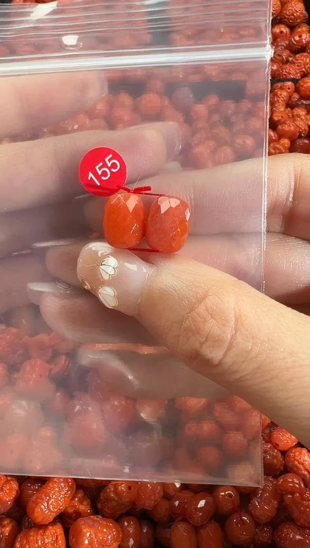 颈饰未镶嵌南红玛瑙1