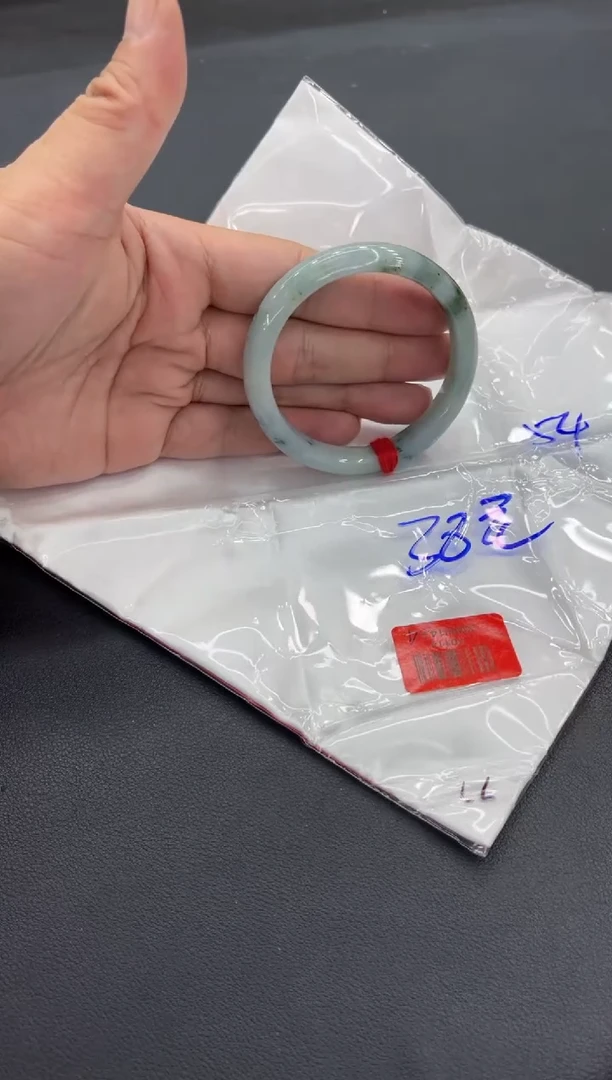 未镶嵌手镯翡翠翡翠手镯