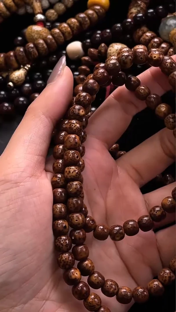 吊坠星月菩提精工级浅珀花皮圆桶8*7长串
