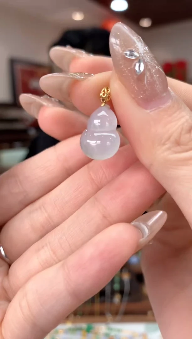 【闪购商品】翡翠吊坠(不含链)18K金镶嵌葫芦