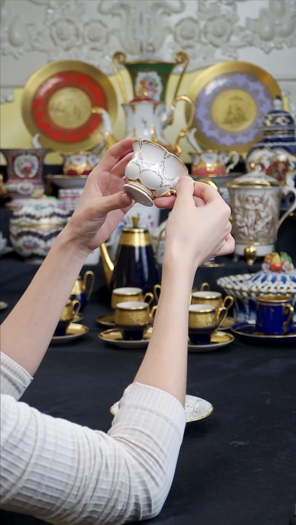 骨瓷婷婷中古器物如图所示106