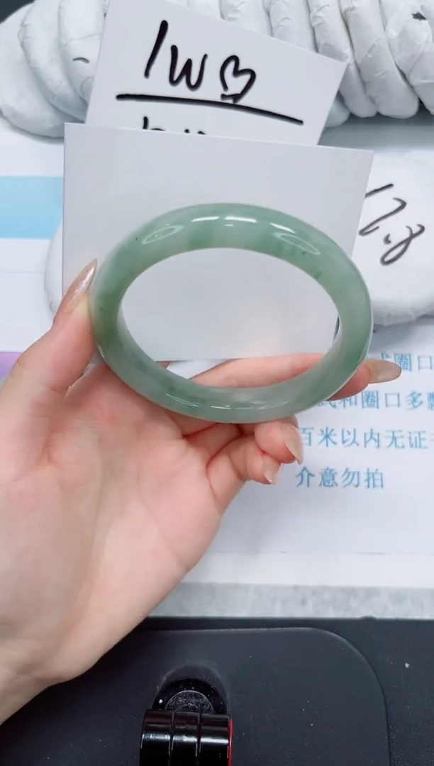 石英质玉手镯未镶嵌42-62