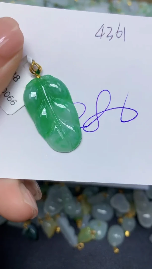 【闪购商品】翡翠挂件18K金镶嵌 天然翡翠A货