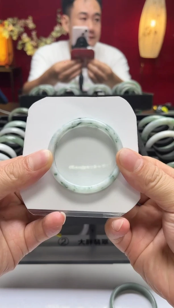 翡翠手镯未镶嵌话****水翡翠1