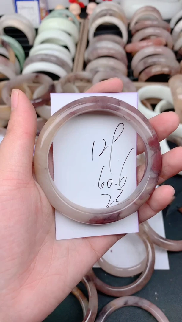 未镶嵌手镯石英质玉129