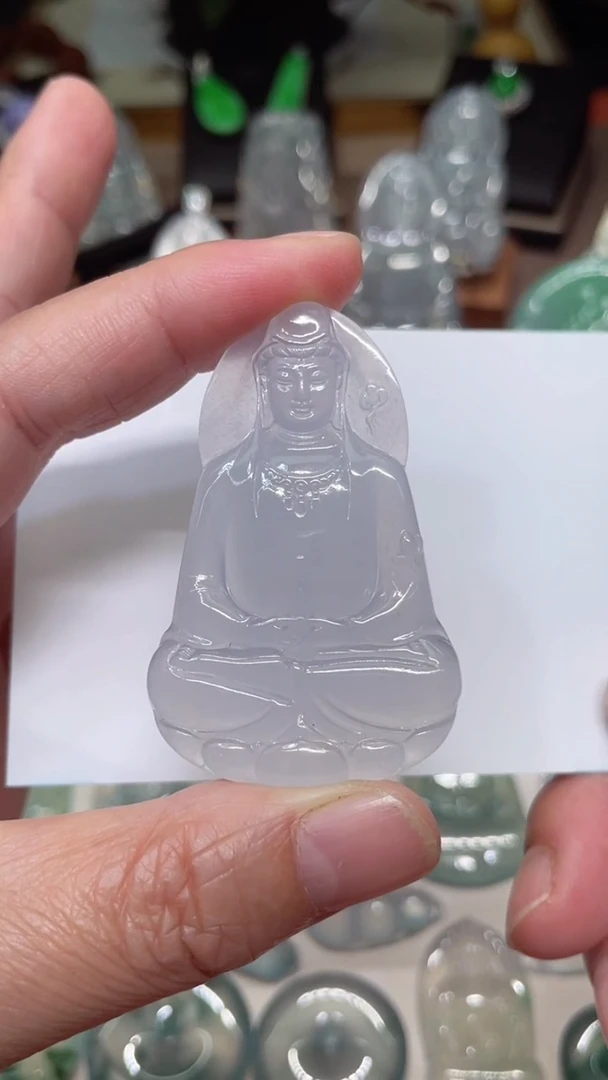 颈饰未镶嵌翡翠素衣观音54.5/34.6/4.8