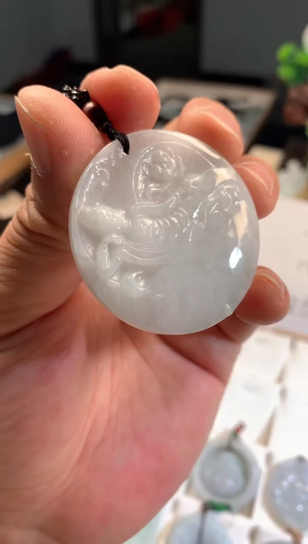 【闪购商品】翡翠颈饰未镶嵌02/16/146