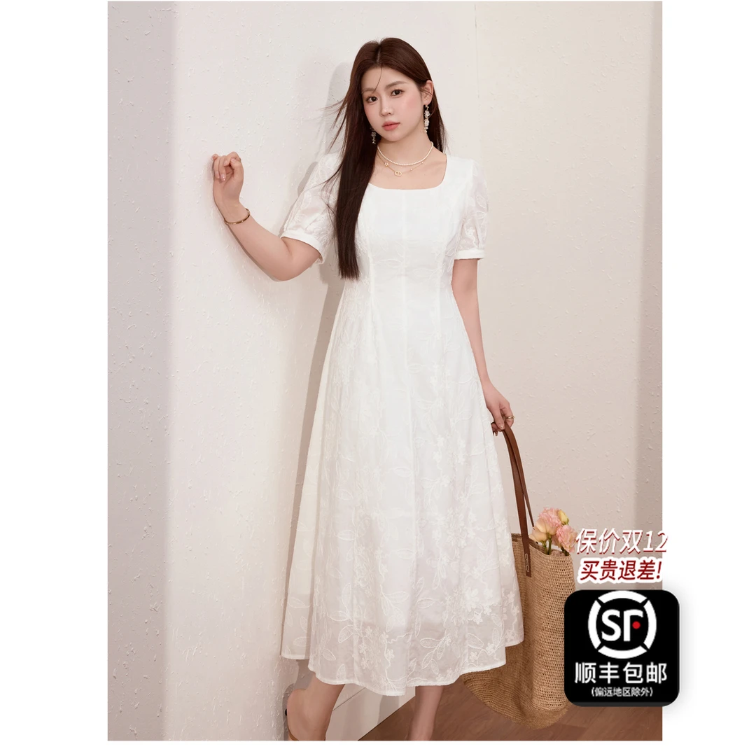 蓝语大码女装优雅方领重工绣花连衣裙夏季新款掐腰显瘦漂亮茶歇裙