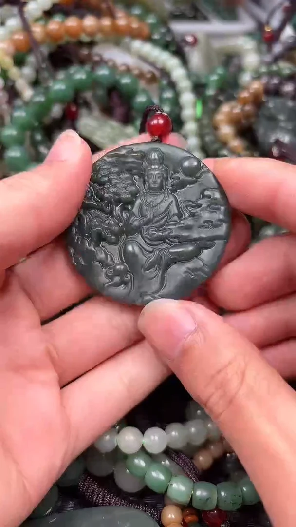 颈饰未镶嵌和田玉1