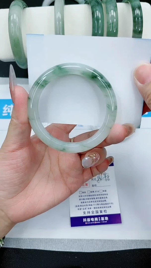 【闪购商品】石英质玉手镯未镶嵌110号/54-55圈
