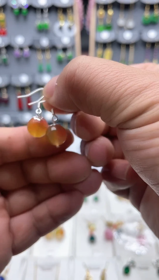 【闪购商品】玛瑙/玉髓耳钉银S925镶嵌玛瑙