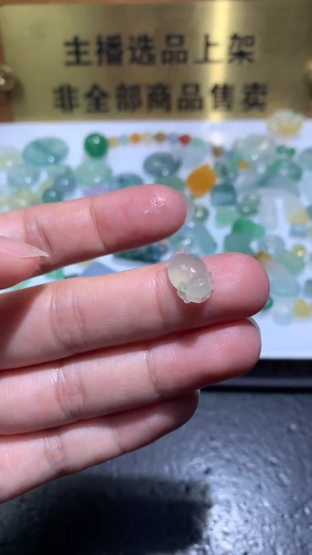 未镶嵌定制翡翠毛货