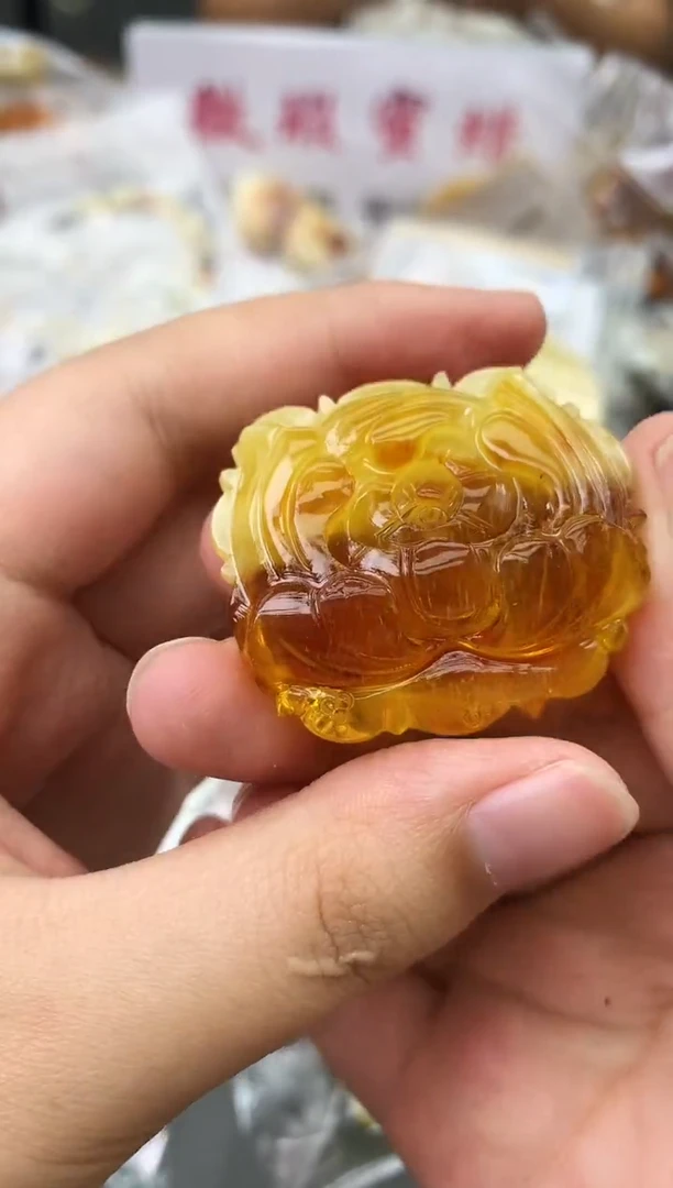 未镶嵌琥珀珠宝奇石73