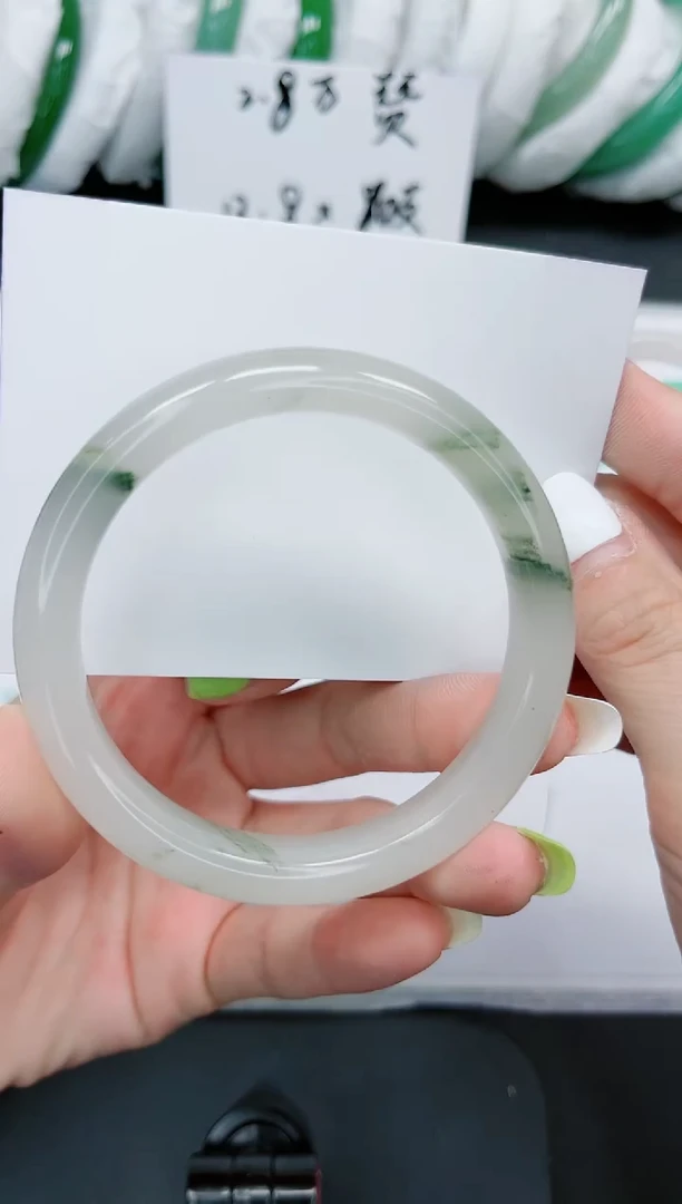 石英质玉手镯未镶嵌714/60