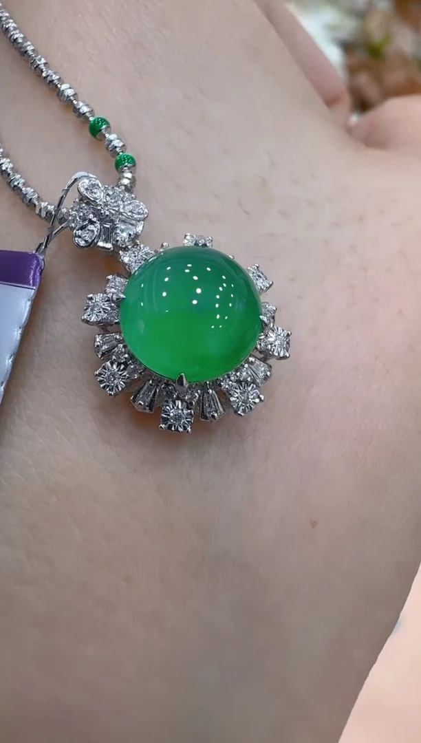 吊坠(不含链)18K金镶嵌翡翠多样性团购发一件