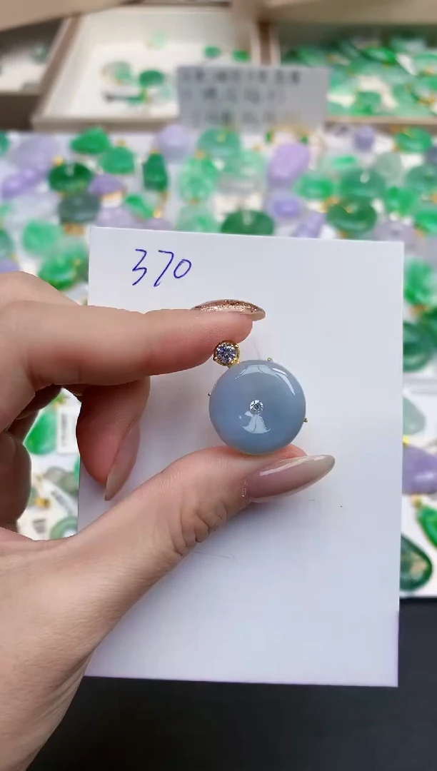 颈饰未镶嵌翡翠天然缅甸A货翡翠