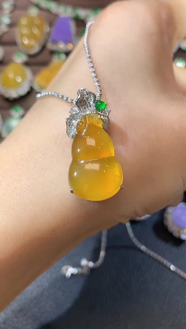 翡翠18K金镶嵌吊坠(不含链)D20