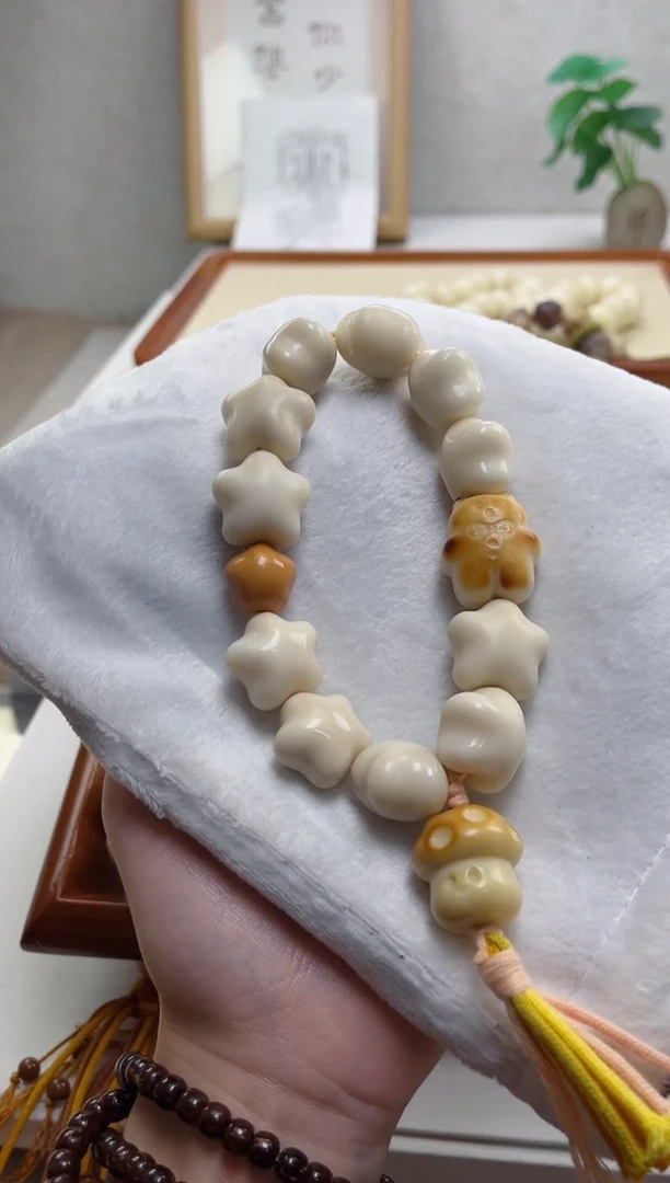 菩提根/象牙果手串象牙果星星+蘑菇19mm手持