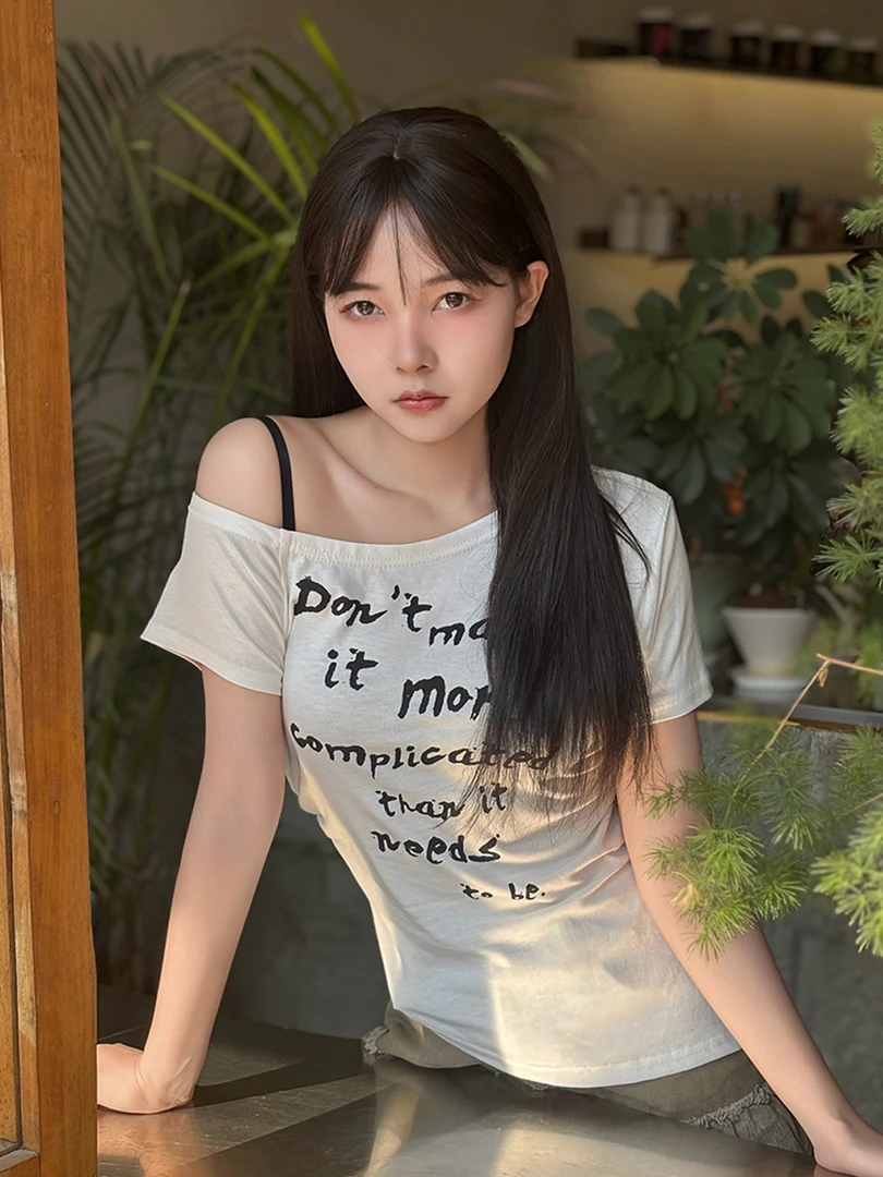 美式短袖t恤女2025新款爆款夏季修身辣妹甜酷显瘦白色斜肩上衣