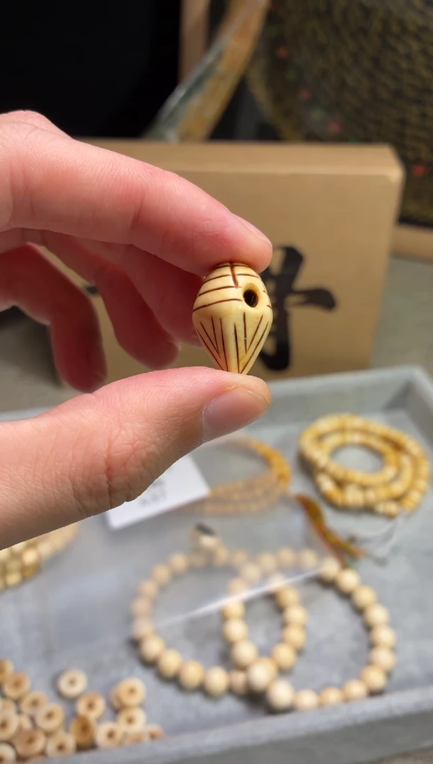 其他猛犸象牙P08猛犸高白系列22*13mm娘啦擦擦