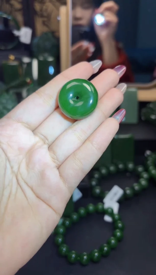 【闪购商品】和田玉（碧玉）吊坠(赠链)未镶嵌1