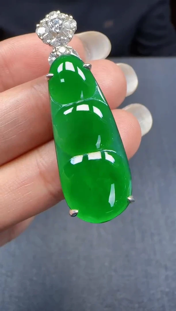 未镶嵌定制翡翠翡翠吊坠79