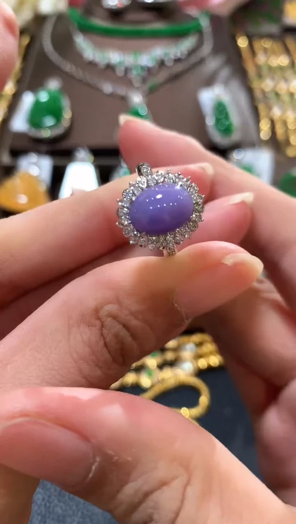 18K金镶嵌戒指翡翠z117 紫色有色差