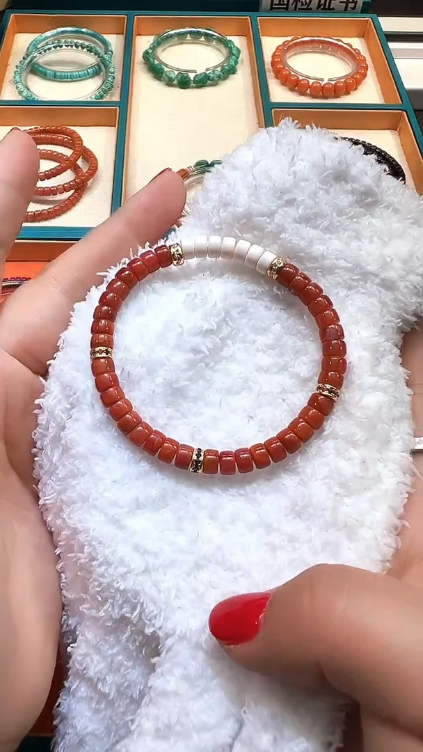未镶嵌手串南红玛瑙国检证书   6+南红精工搭配直切单圈