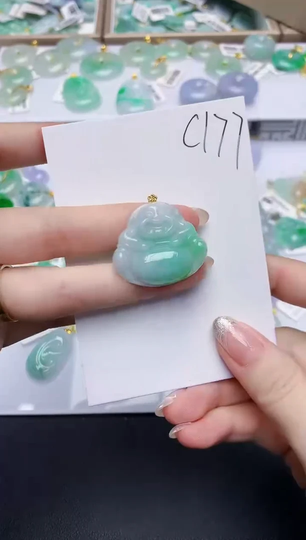 翡翠18K金镶嵌颈饰天然缅甸A货翡翠