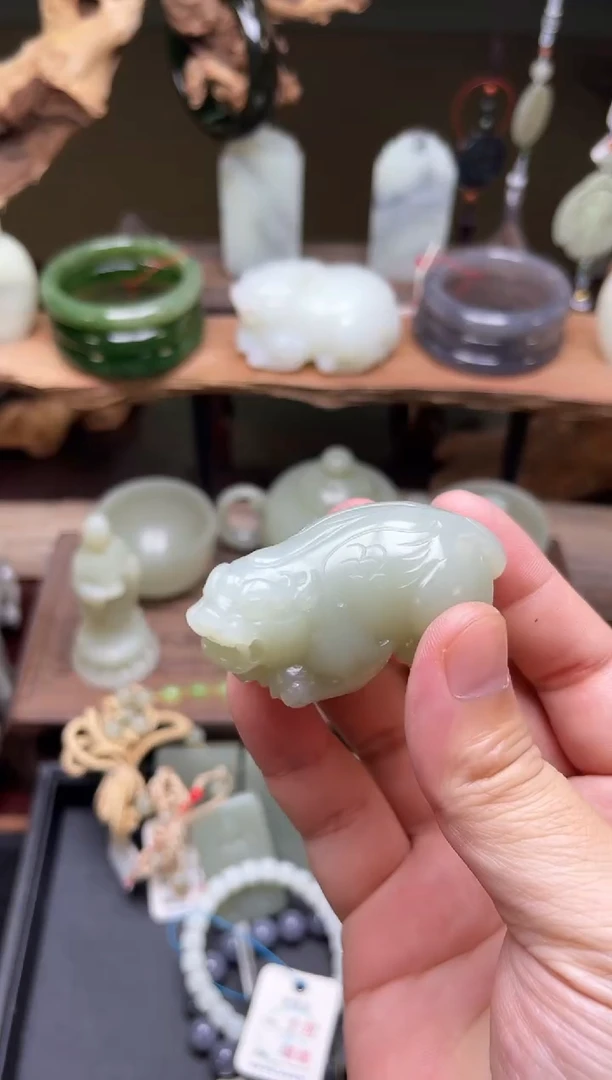 【闪购商品】和田玉吊坠未镶嵌且末青白 貔貅-12号