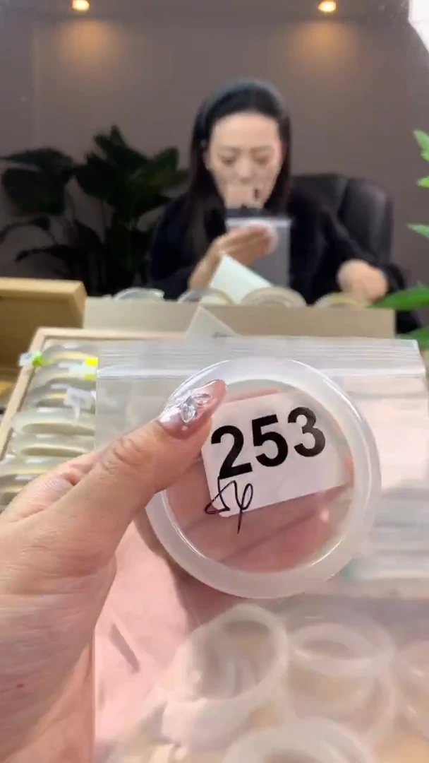 【闪购商品】玛瑙/玉髓手镯未镶嵌253