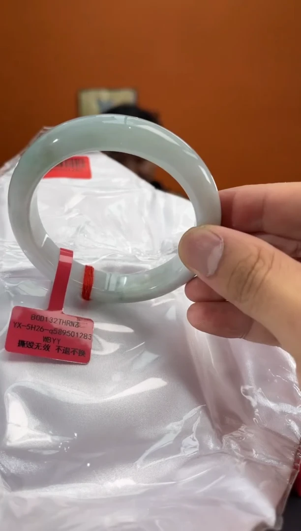 未镶嵌手镯翡翠4