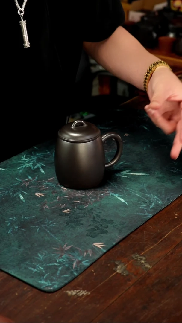 茶杯紫砂5.26  玄铁石黄 秦权  盖杯