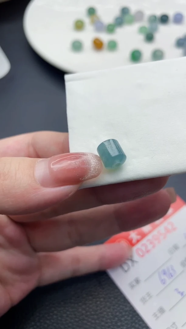 【闪购商品】定制翡翠未镶嵌珠子