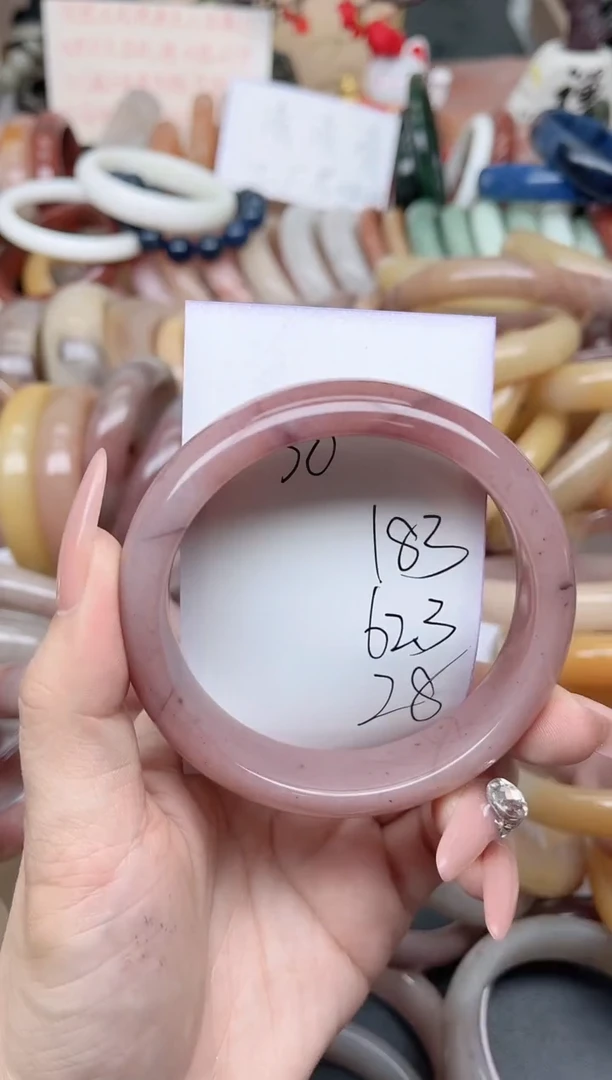 未镶嵌手镯石英质玉183