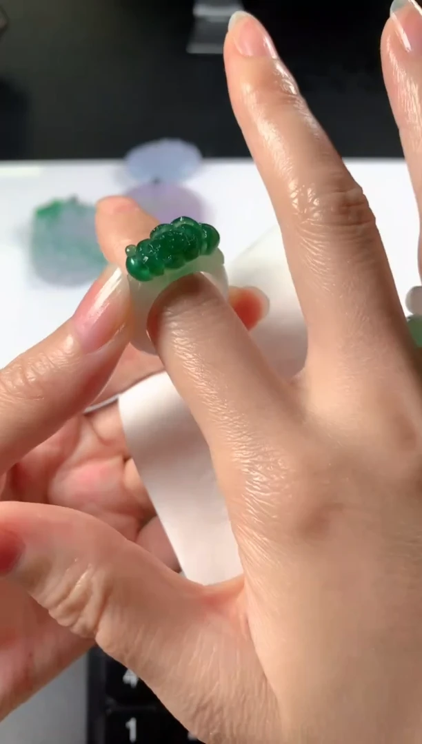 未镶嵌定制翡翠L*毛货抛光