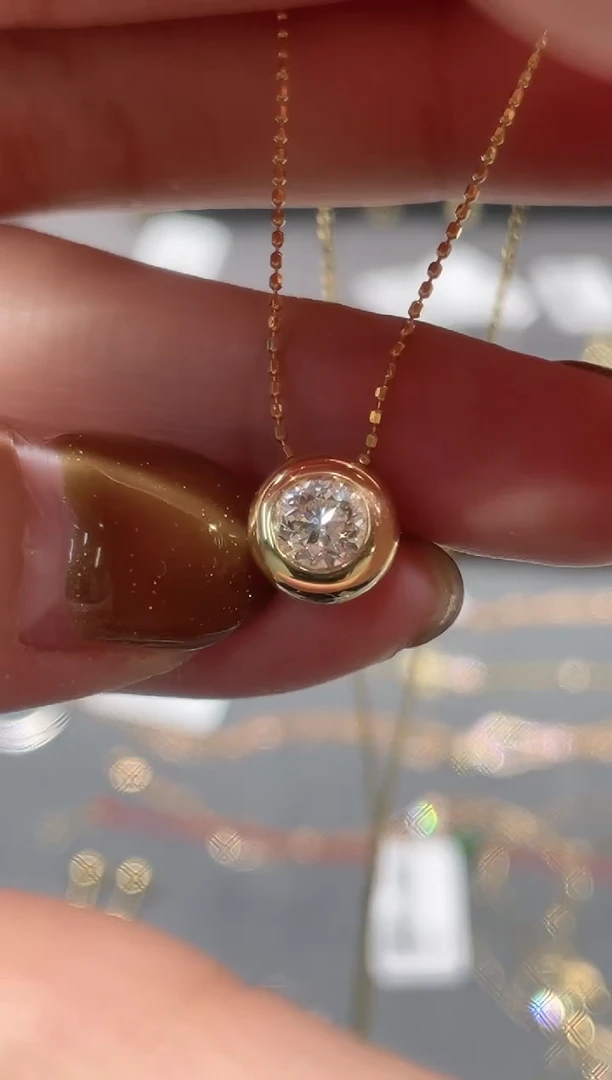 【闪购商品】钻石吊坠（不含链）18K金镶嵌X泡泡钻石吊坠50