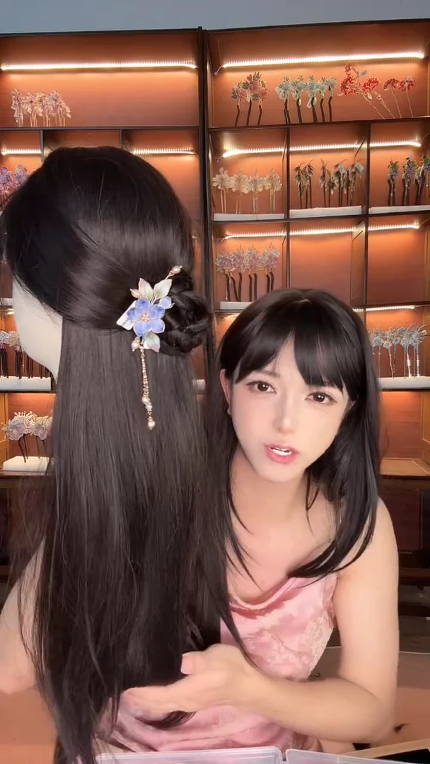 合金无 733 非遗绒花 夹子 带流苏