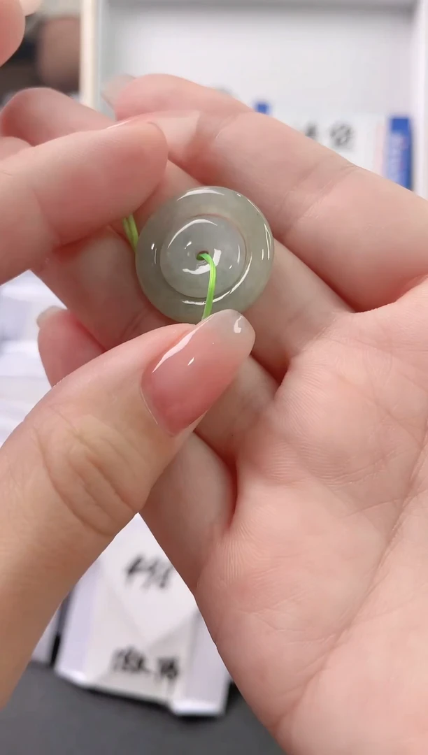 翡翠未镶嵌项链子母扣