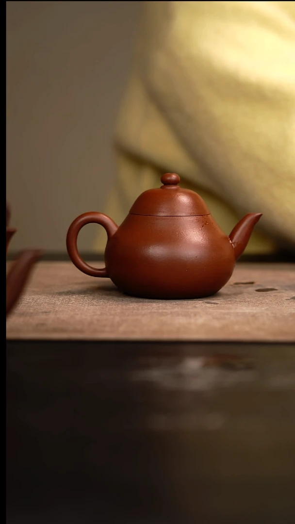 【闪购商品】紫砂茶壶梨形壶紫泥138cc