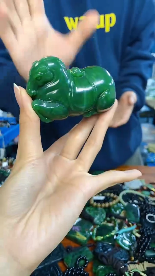 未镶嵌和田玉挂件1