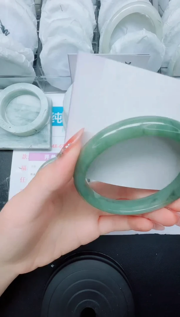 石英质玉手镯未镶嵌33/52.8