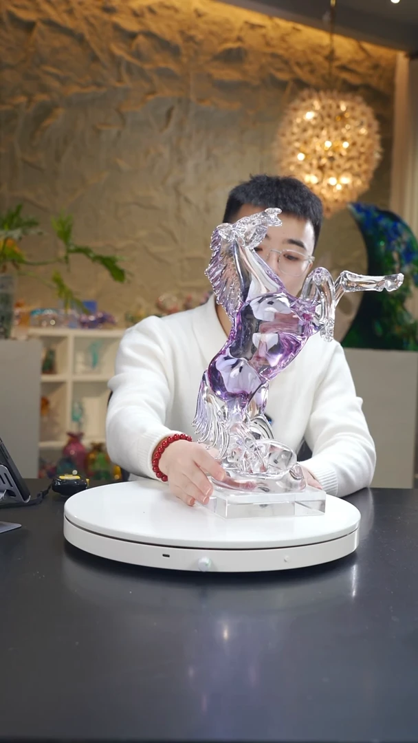 手工艺品琉璃金紫色立马摆件