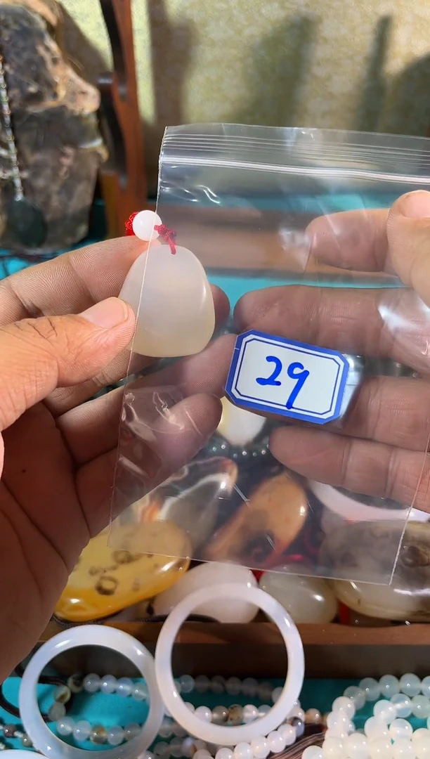 玛瑙/玉髓颈饰未镶嵌铭*名大甄选哈哈哈哈